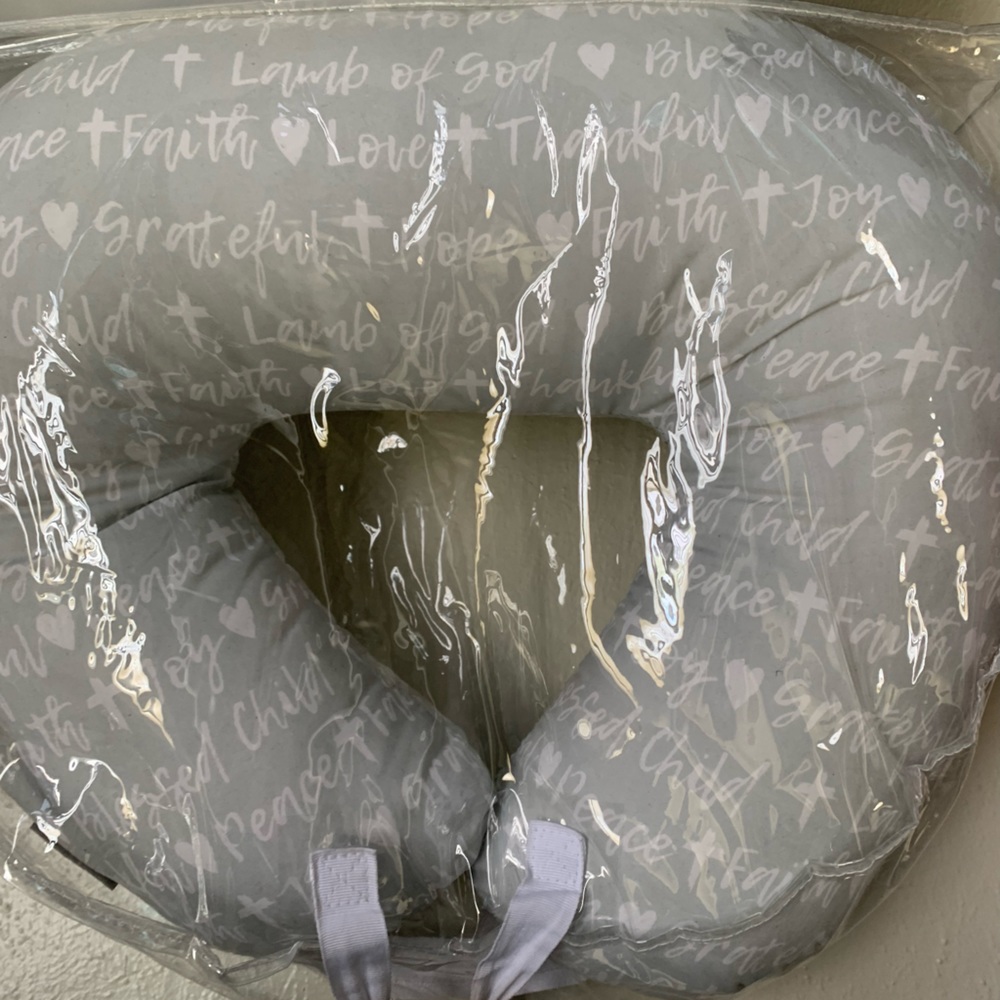 Nursing pillow